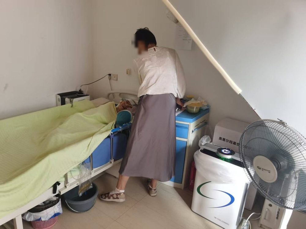 养老照护机构长期卧床长者照护场景